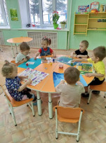 День смешивания разных красок, который можно отмечать 19 февраля, — это прекрасная возможность познакомить дошкольников с основами колористики и творческого самовыражения. ✨ В этот день в нашем детском саду прошли различные игровые занятия и мастер-класс День смешивания разных красок, который можно отмечать 19 февраля, — это прекрасная возможность познакомить дошкольников с основами колористики и творческого самовыражения. ✨ В этот день в нашем детском саду прошли различные игровые занятия и мастер-класс.
